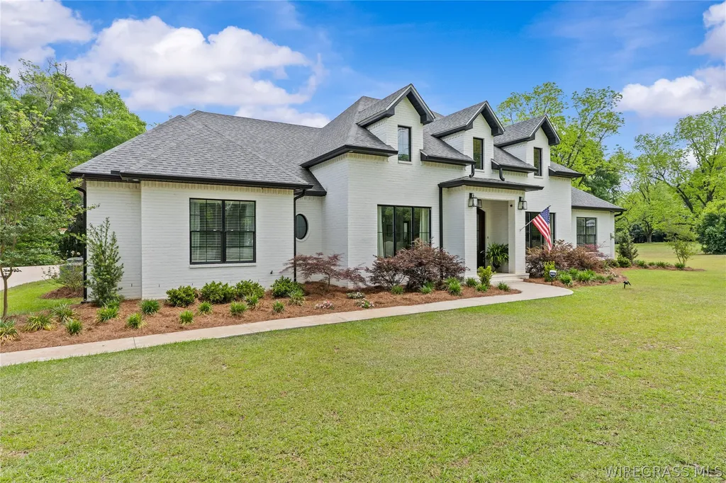 1601 Spring Street Newton AL 36352