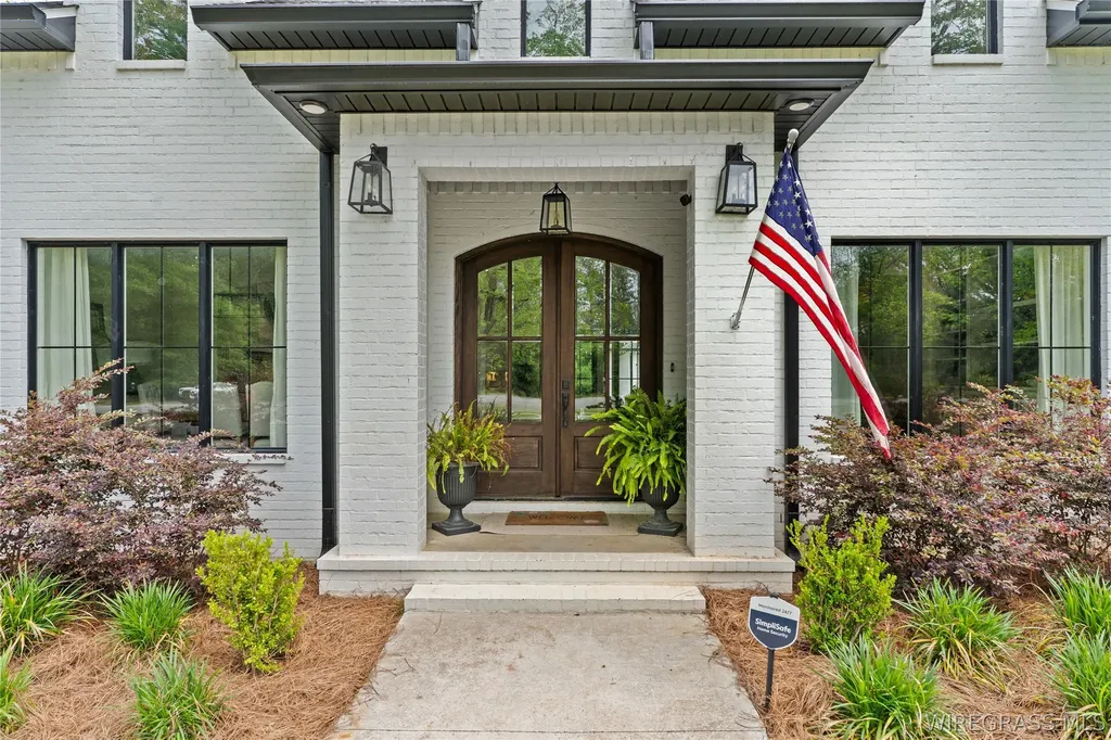 1601 Spring Street Newton AL 36352
