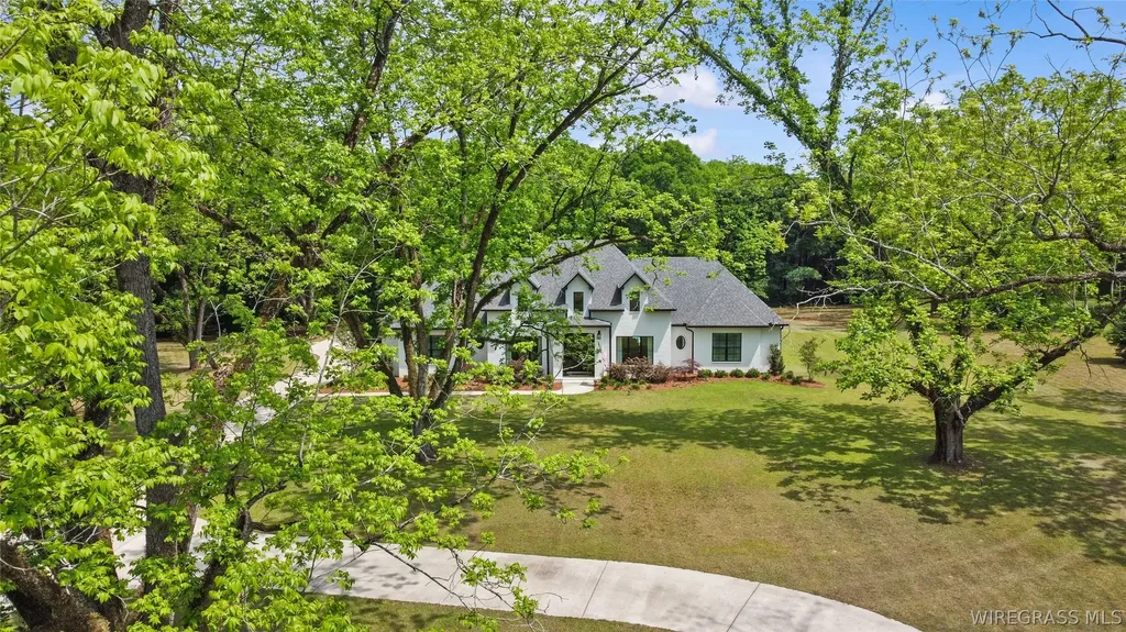 1601 Spring Street Newton AL 36352