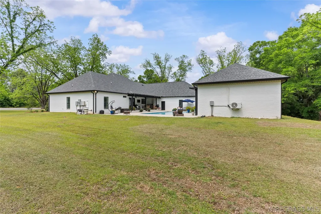 1601 Spring Street Newton AL 36352