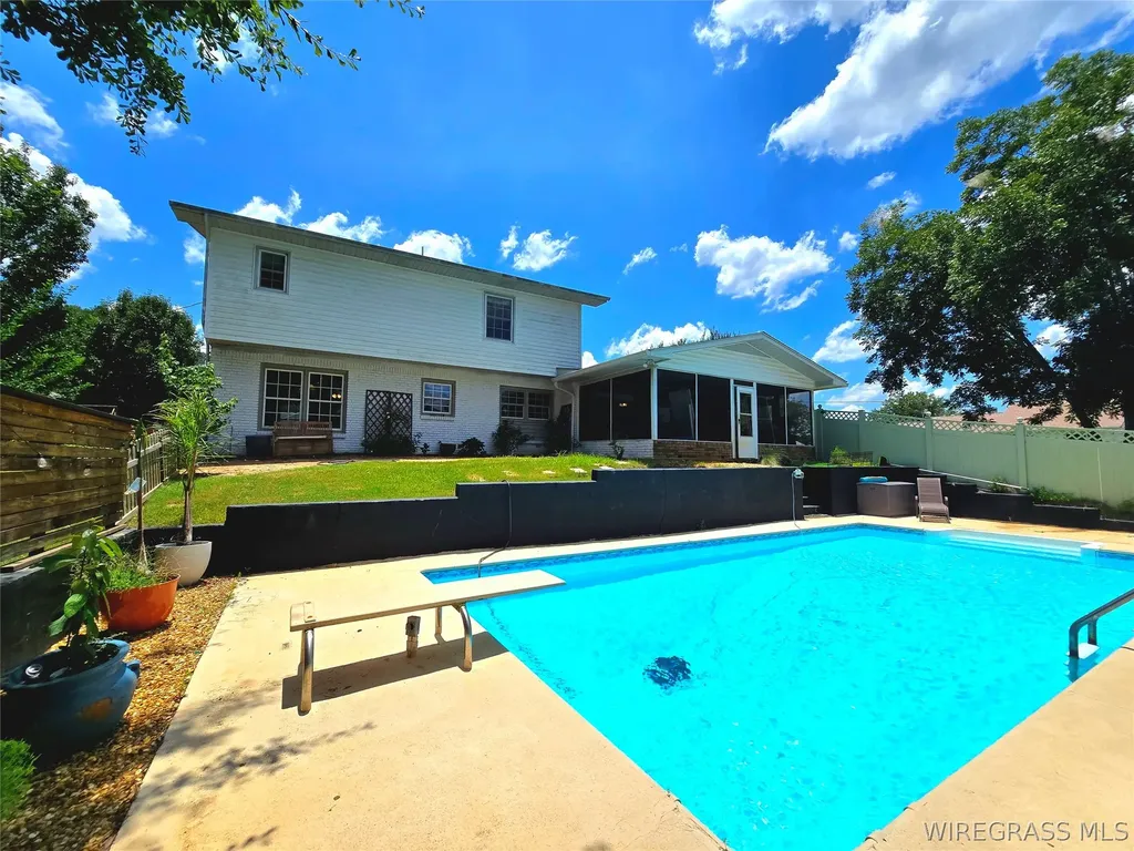 118 Iroquois Road Enterprise AL 36330
