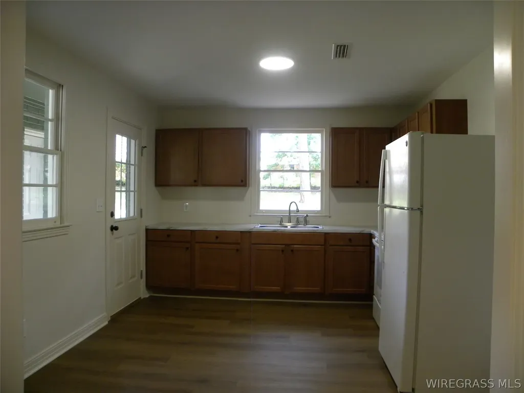 135 Dixie Drive Ozark AL 36360