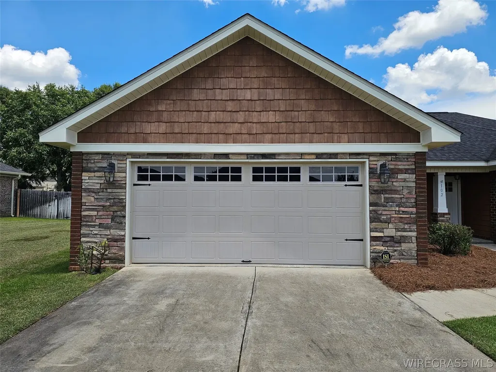 102 Brookestone Drive Enterprise AL 36330