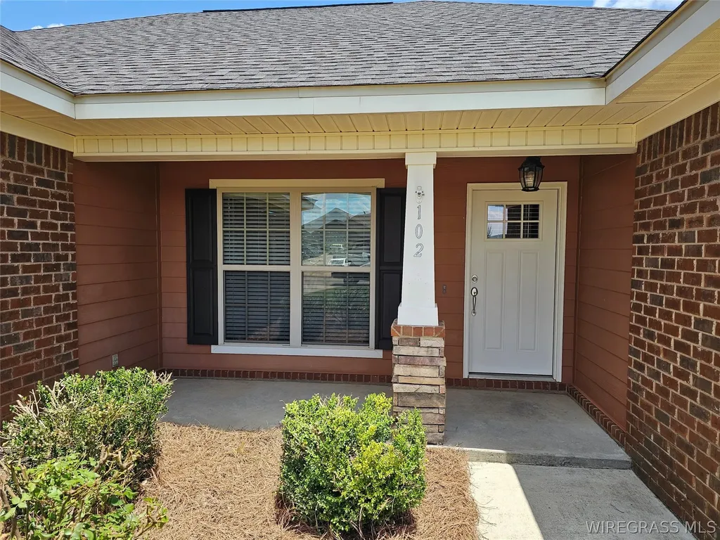 102 Brookestone Drive Enterprise AL 36330