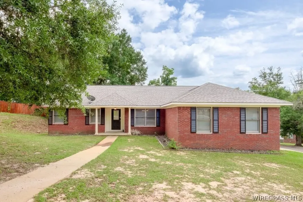 2804 Partridge Lane Enterprise AL 36330