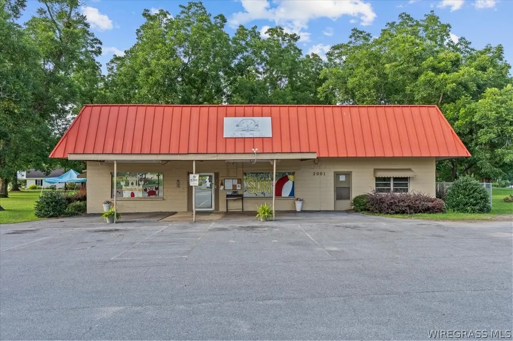 2001 E Highway 123 Hartford AL 36344
