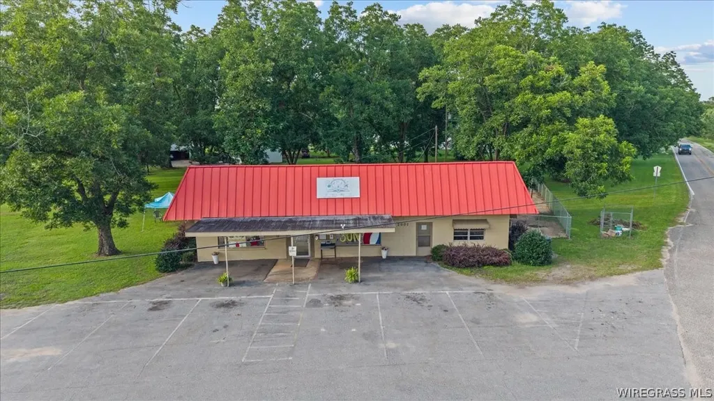 2001 E Highway 123 Hartford AL 36344