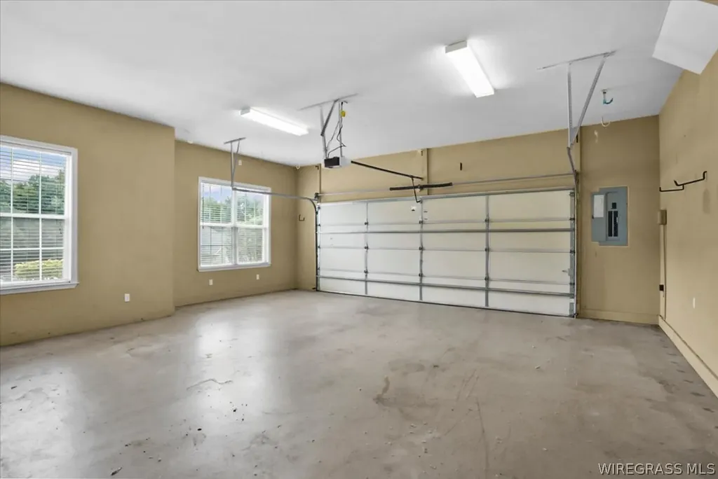 104 Commonwealth Court Enterprise AL 36330
