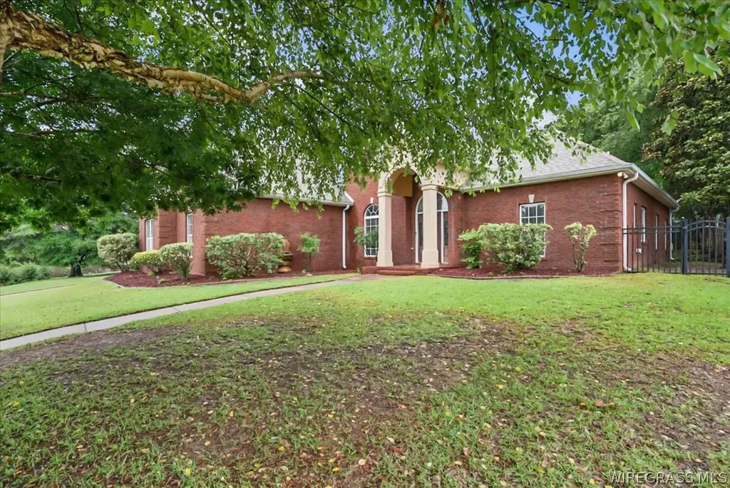 104 Commonwealth Court Enterprise AL 36330