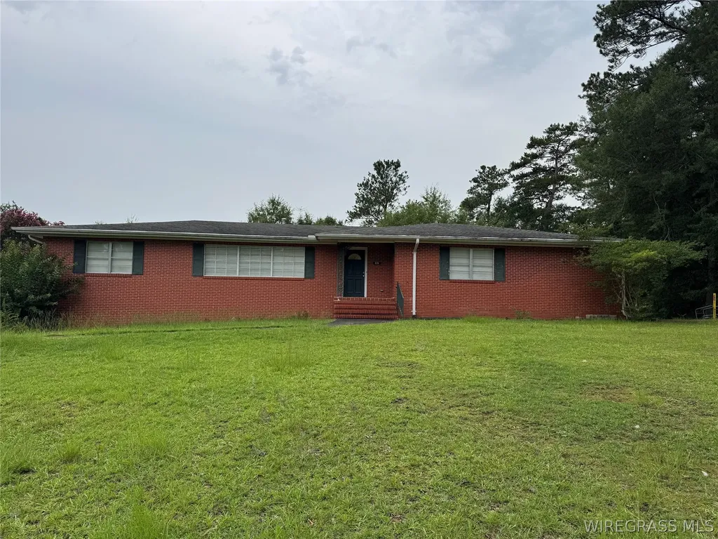574 Davis Street E Elba AL 36323