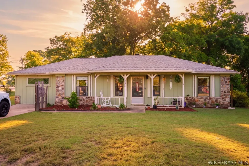 238 Juniper Drive Ozark AL 36360