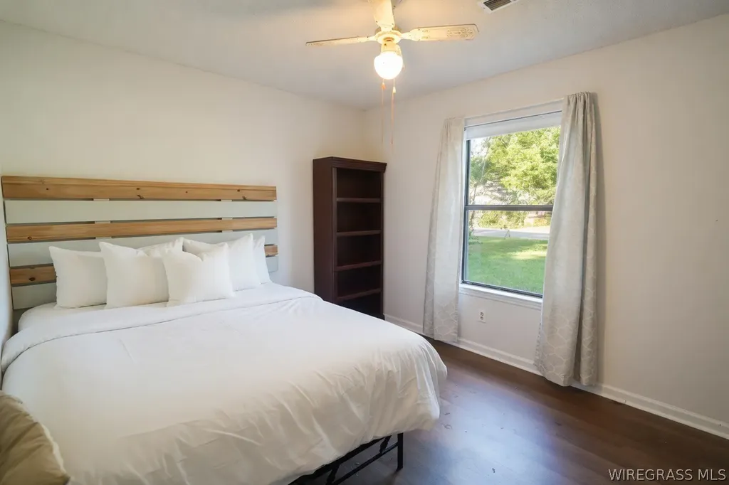 238 Juniper Drive Ozark AL 36360
