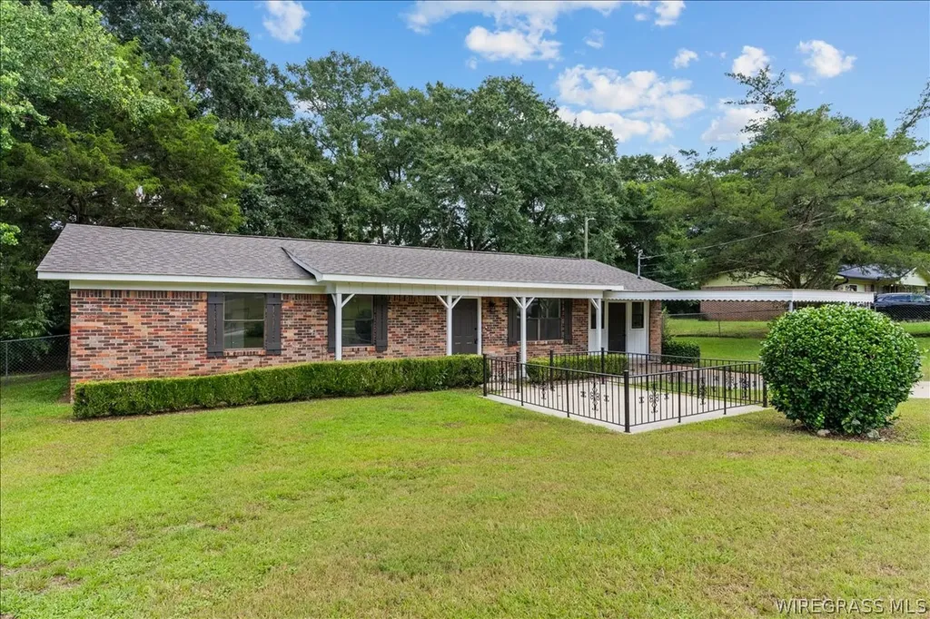 285 Johanna Drive Ozark AL 36360