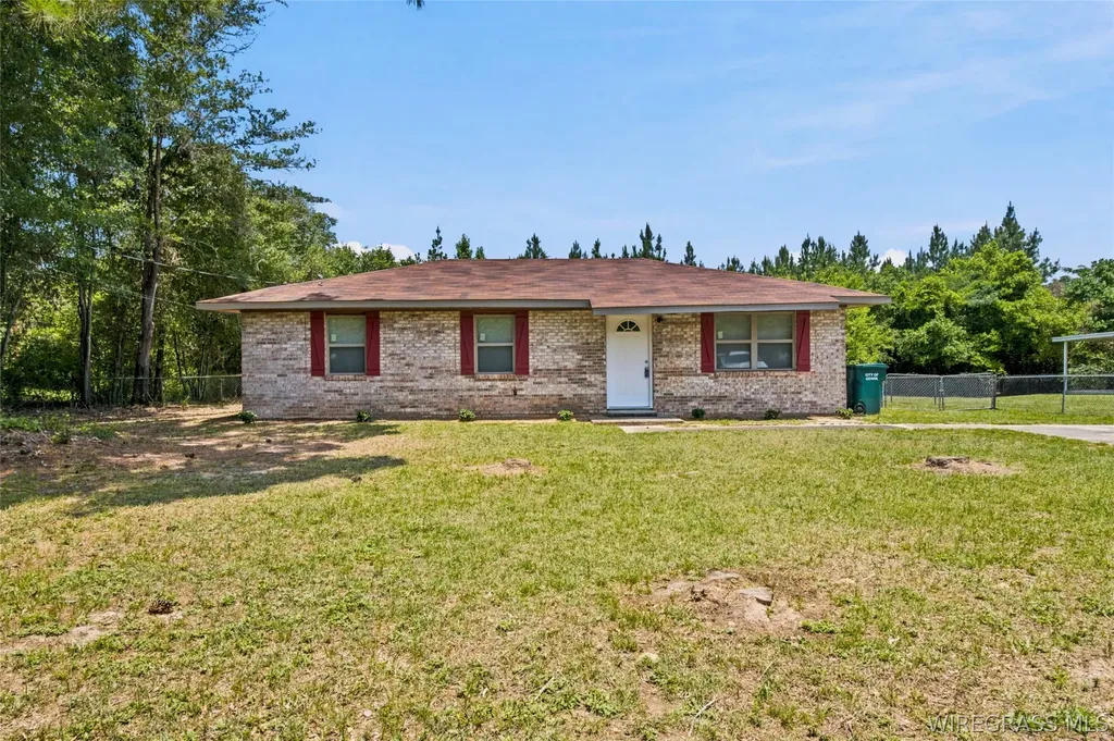 221 Thornwood Drive Ozark AL 36360