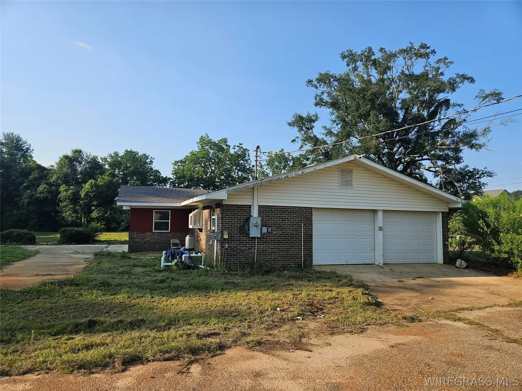 2033 County Road 712 Enterprise AL 36330