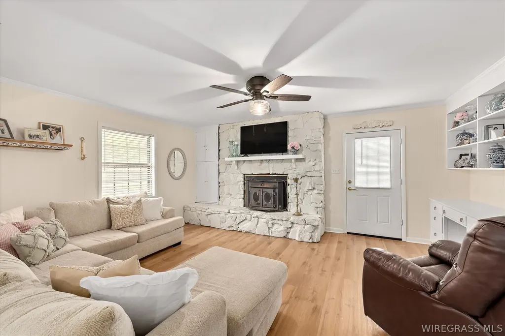 1107 N Trinity Street Geneva AL 36340