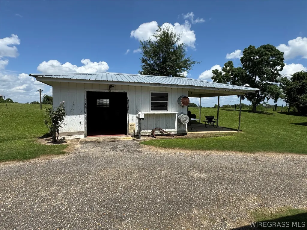 25498 Highway 331 Opp AL 36467