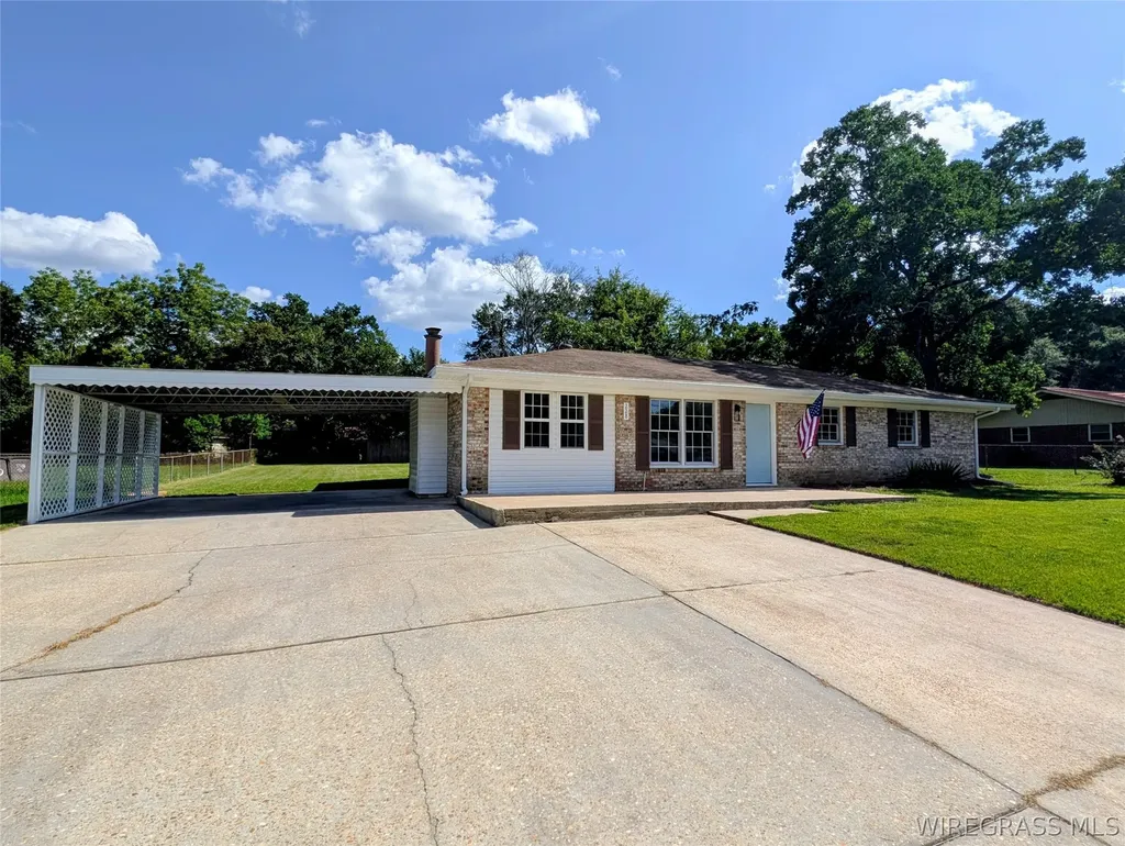228 Sharon Lane Ozark AL 36360