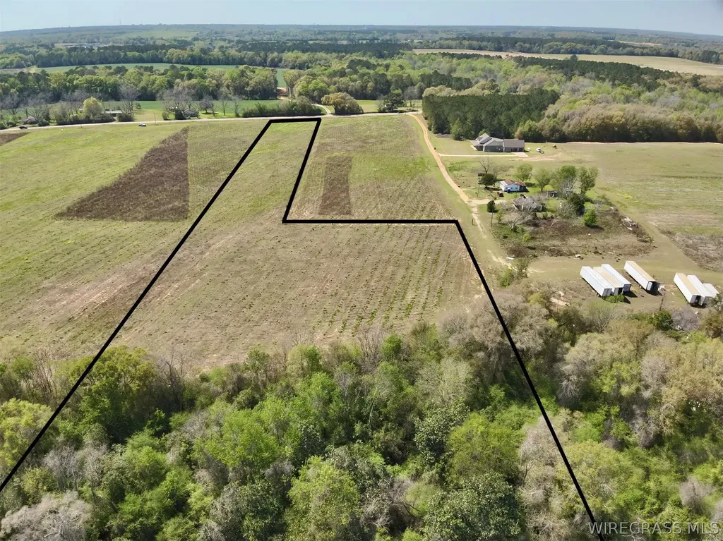 8 Omussee Road Dothan AL 36303