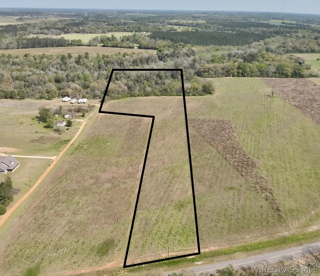 8 Omussee Road Dothan AL 36303