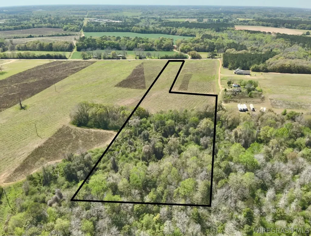 8 Omussee Road Dothan AL 36303