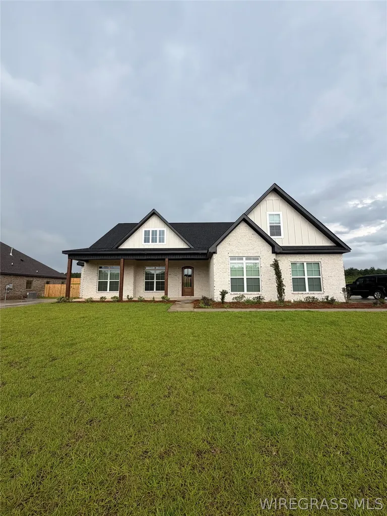 319 Mullholland Drive Enterprise AL 36330