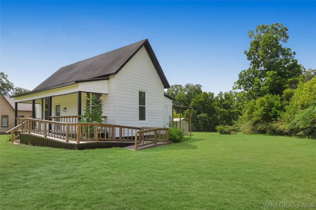 2998 Jordan Avenue Cowarts AL 36321