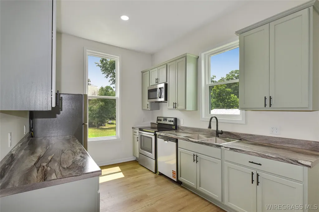 2998 Jordan Avenue Cowarts AL 36321