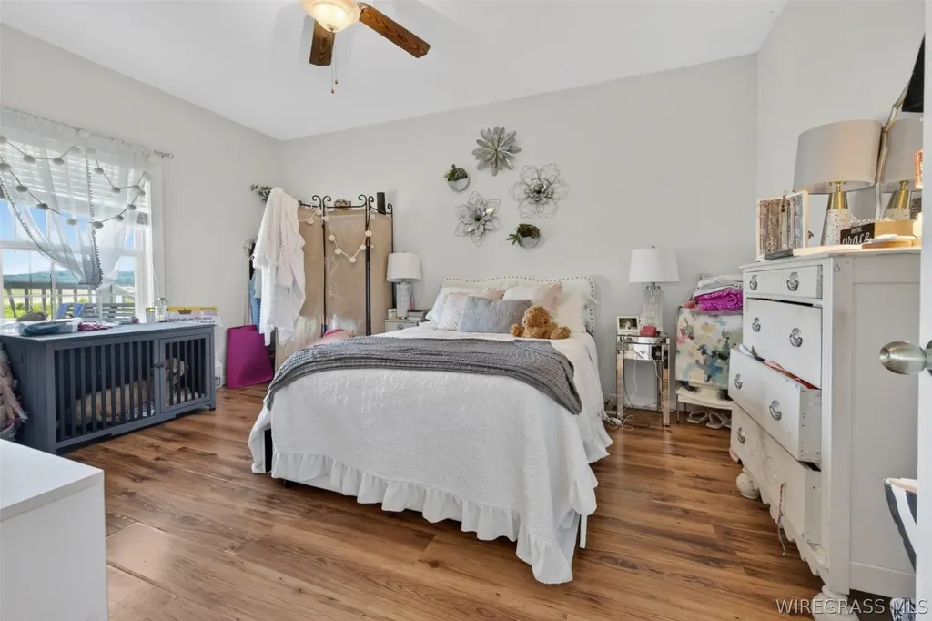 27207 Canoe Road Andalusia AL 36421