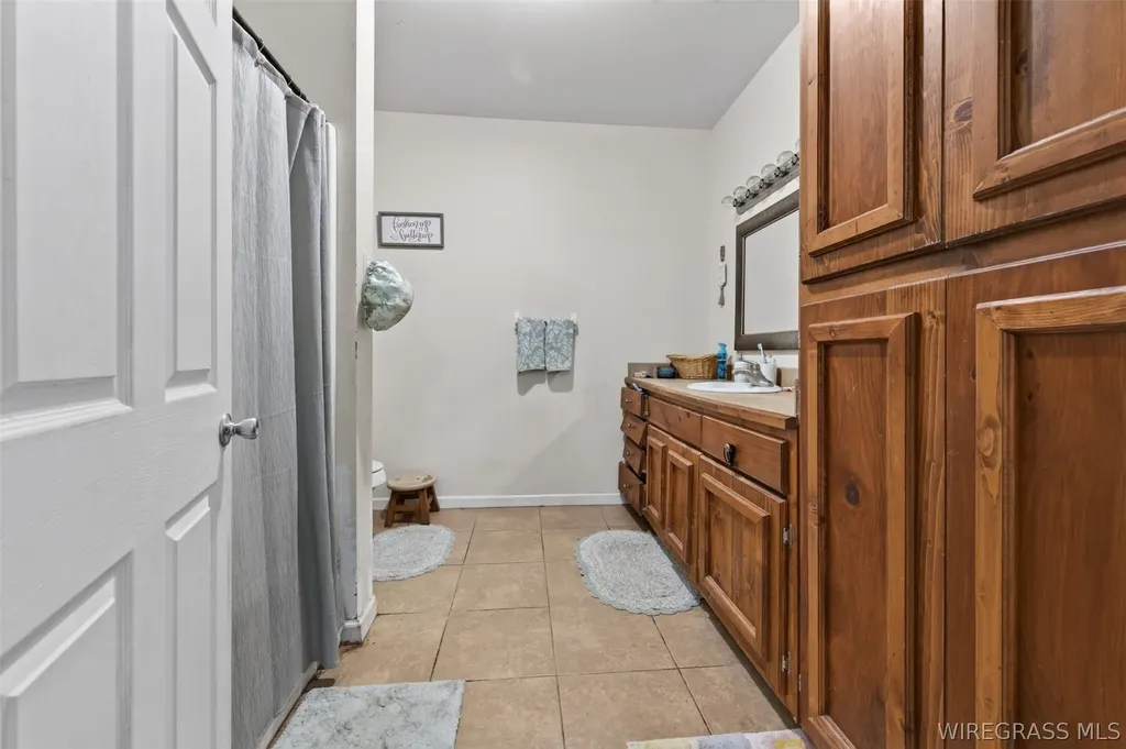 27207 Canoe Road Andalusia AL 36421
