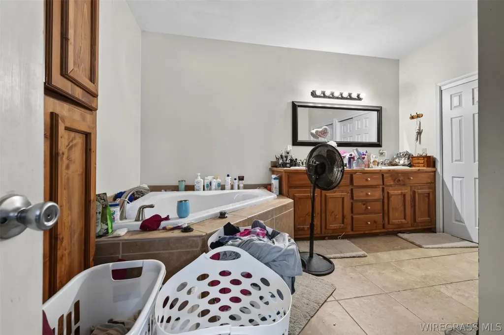 27207 Canoe Road Andalusia AL 36421