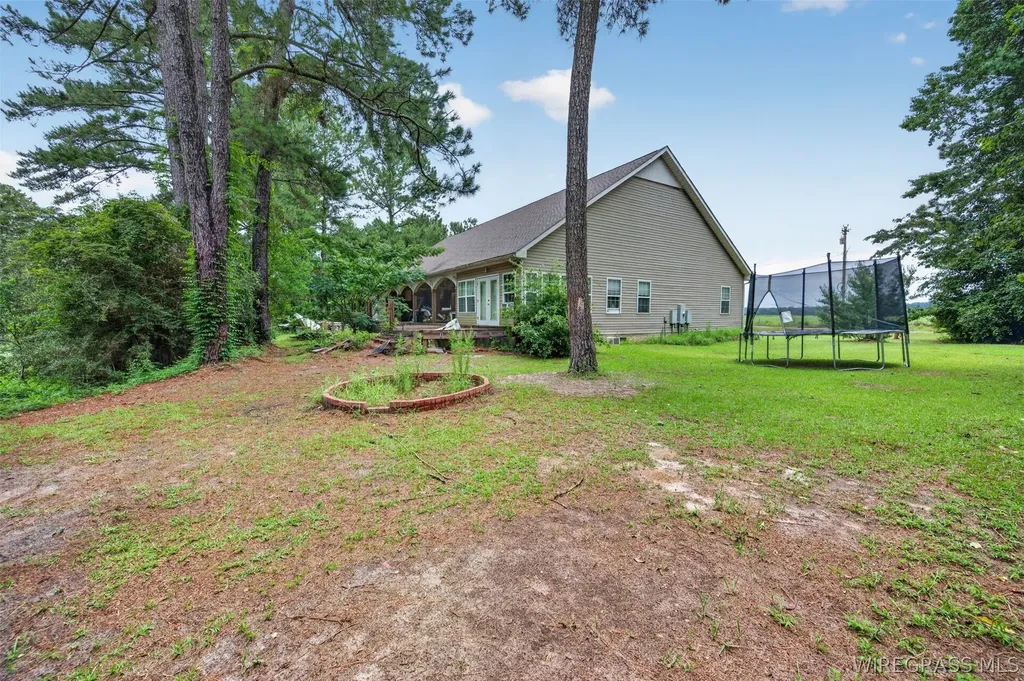 27207 Canoe Road Andalusia AL 36421
