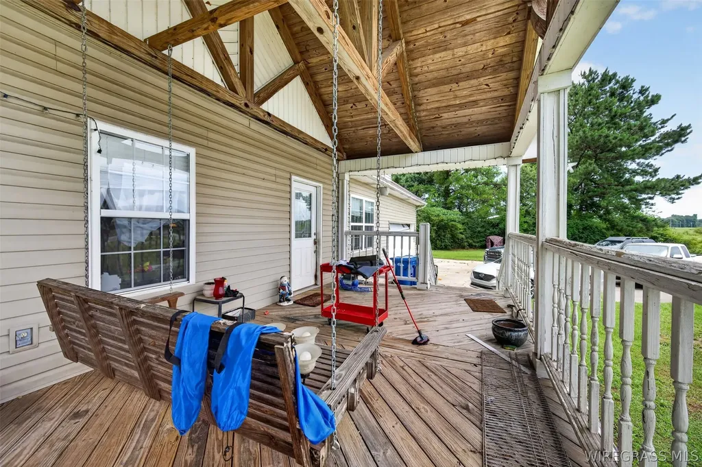 27207 Canoe Road Andalusia AL 36421