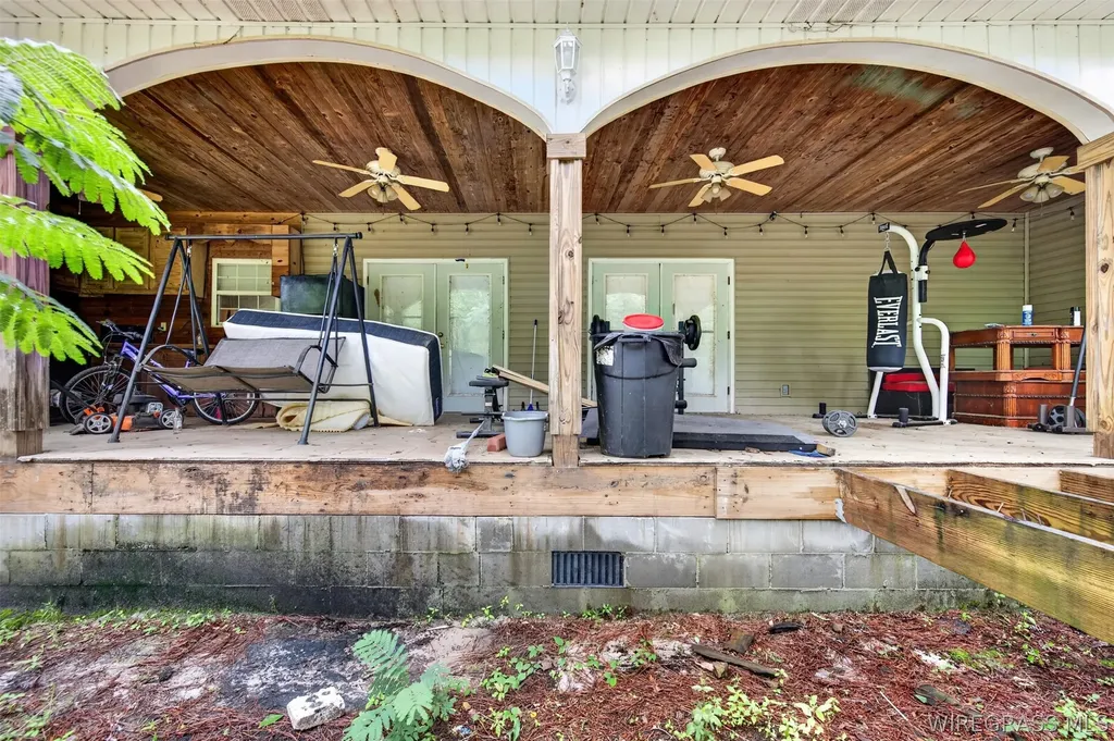 27207 Canoe Road Andalusia AL 36421
