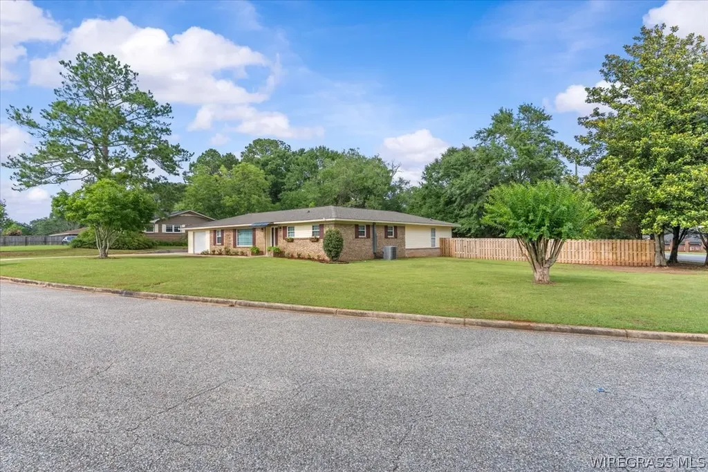 100 Briarhill Road Enterprise AL 36330