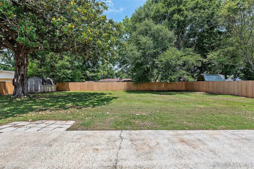 3 Holman Street Daleville AL 36322