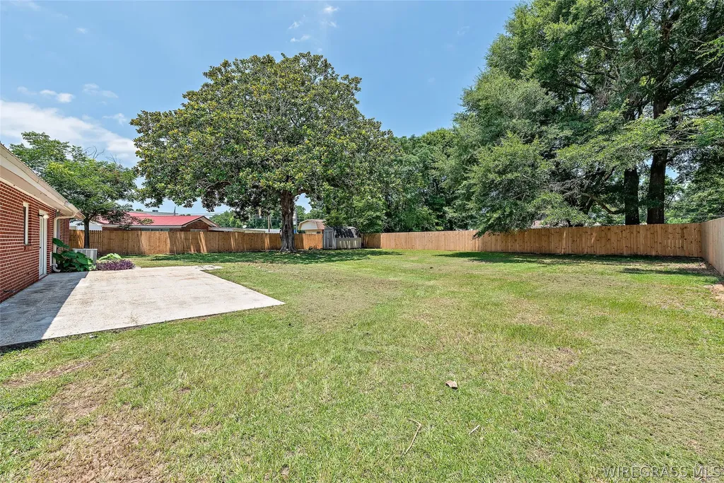 3 Holman Street Daleville AL 36322