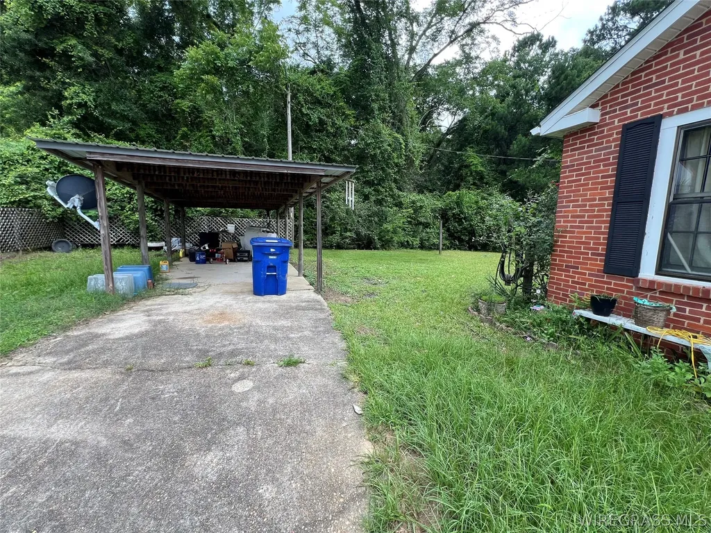 33461 Rose Hill Road Dozier AL 36028
