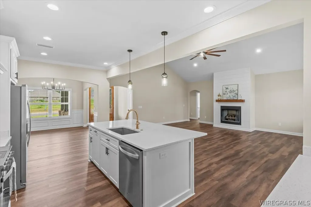 109 Sabel Drive Enterprise AL 36330