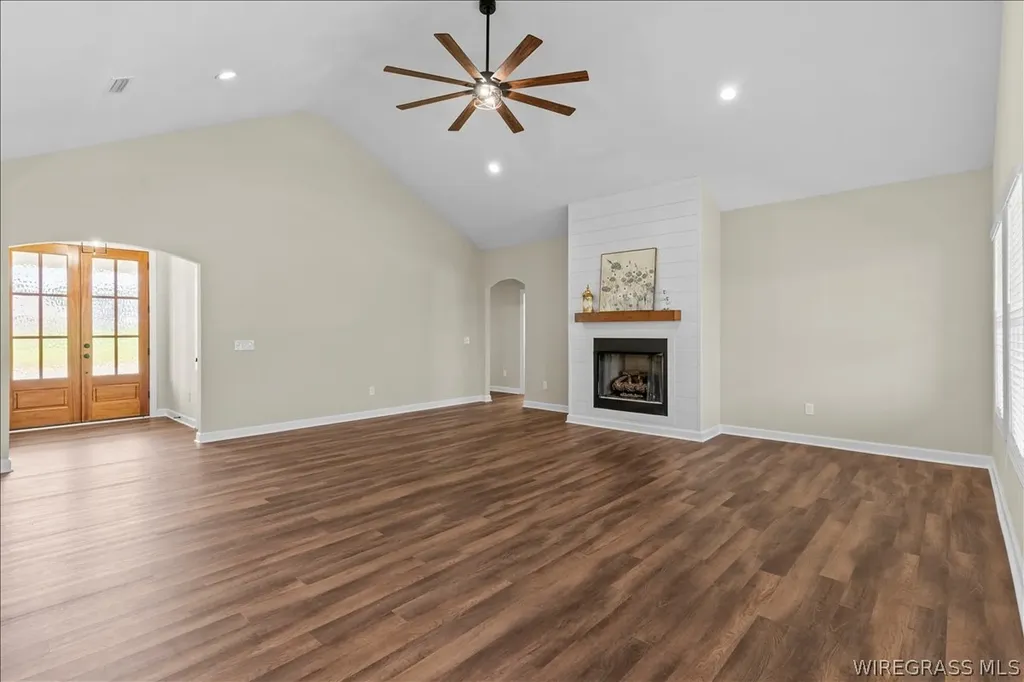 109 Sabel Drive Enterprise AL 36330