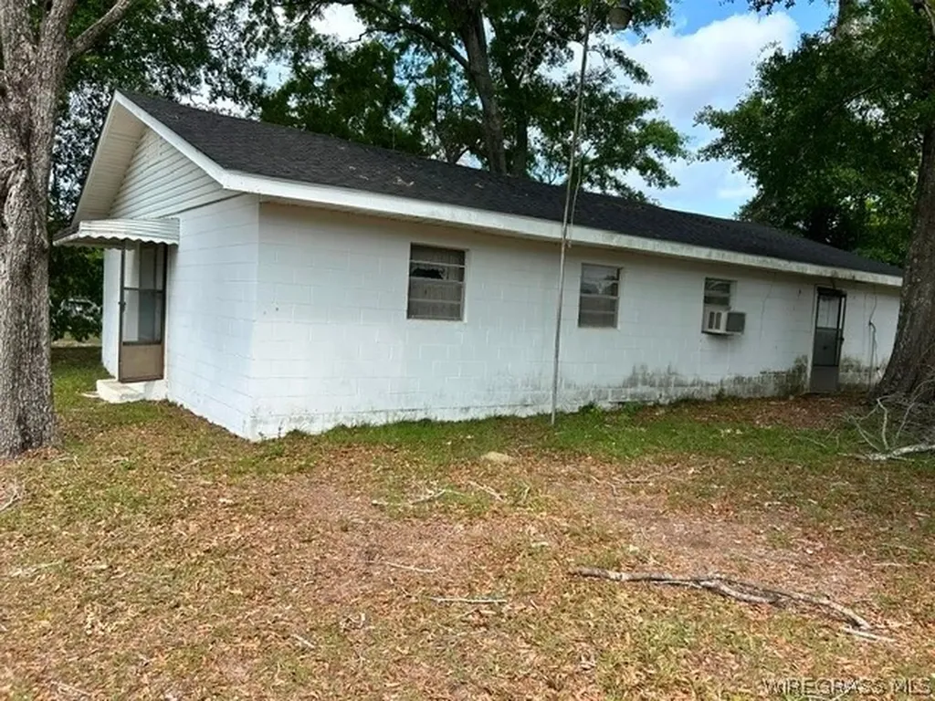 213 N Hathaway Street Black AL 36314
