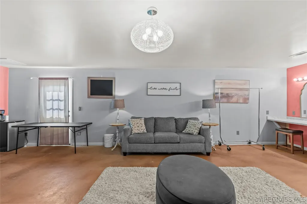 9 County Road 517 Elba AL 36323