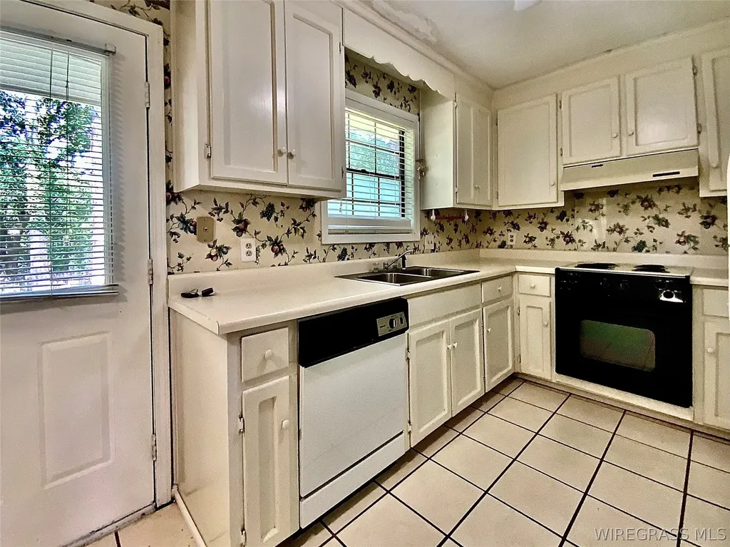 106 Pinecrest Loop Enterprise AL 36330