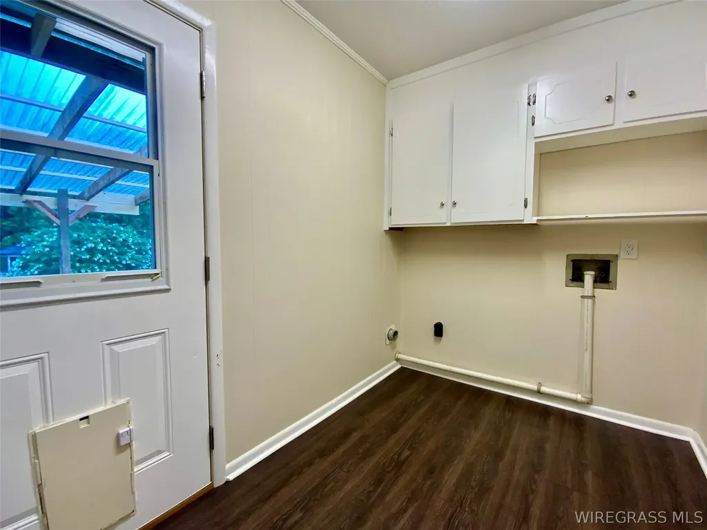 123 W Emerald Drive Enterprise AL 36330