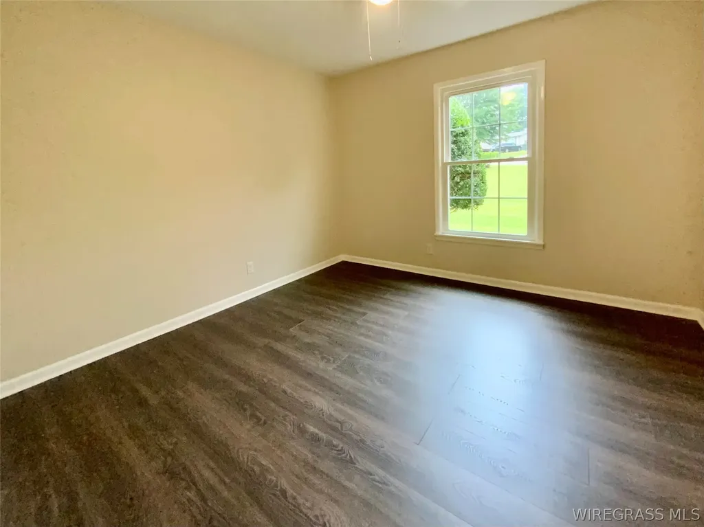 123 W Emerald Drive Enterprise AL 36330