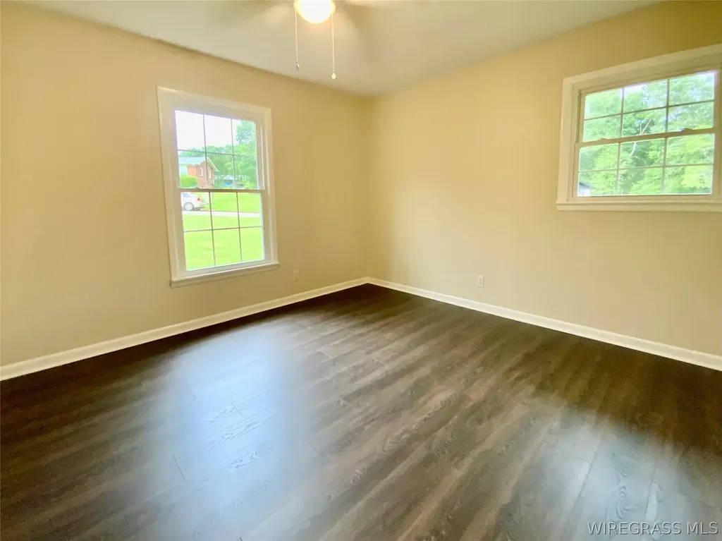 123 W Emerald Drive Enterprise AL 36330
