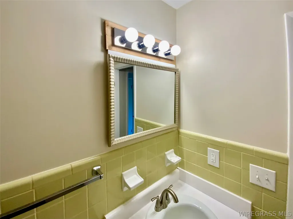 123 W Emerald Drive Enterprise AL 36330
