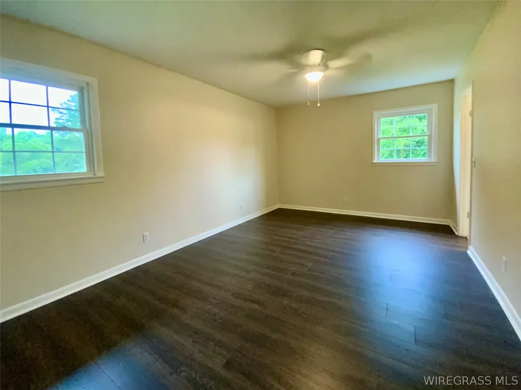 123 W Emerald Drive Enterprise AL 36330