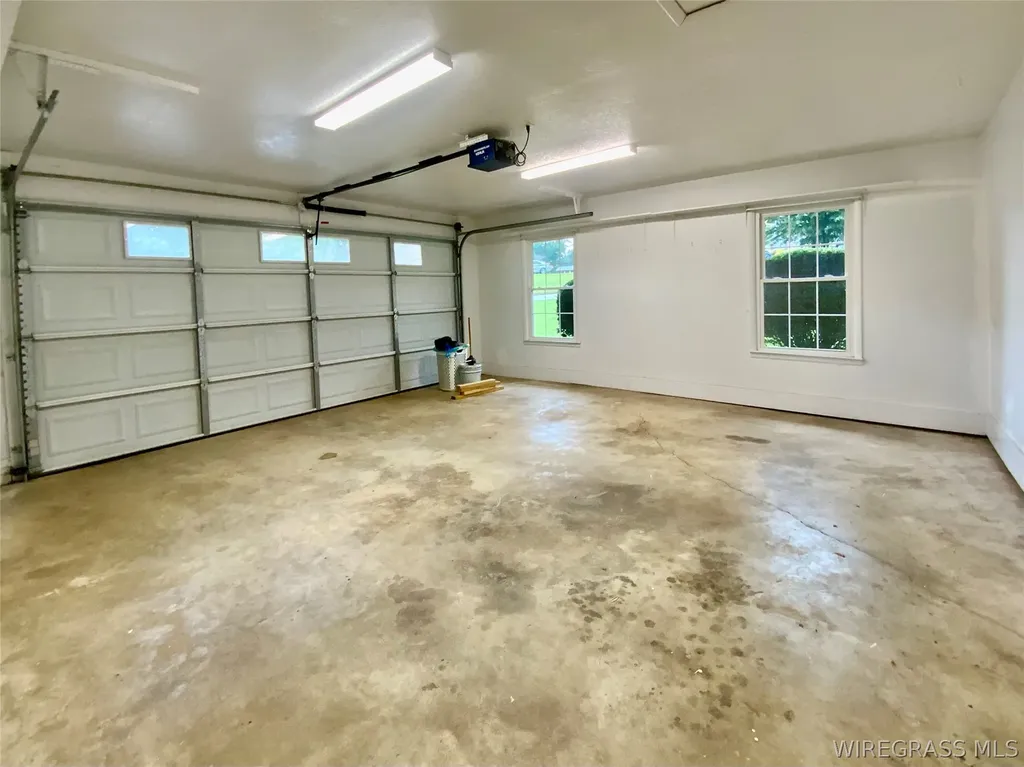 123 W Emerald Drive Enterprise AL 36330