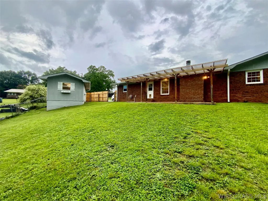 123 W Emerald Drive Enterprise AL 36330